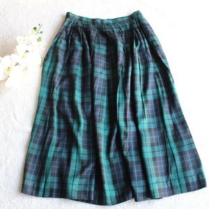 Liz Claiborne Skirt Black Green Plaid Wool Blend
